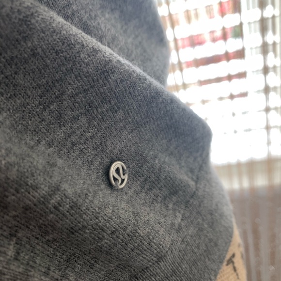 Lululemon 3/4 wool sweater - Picture 7 of 7